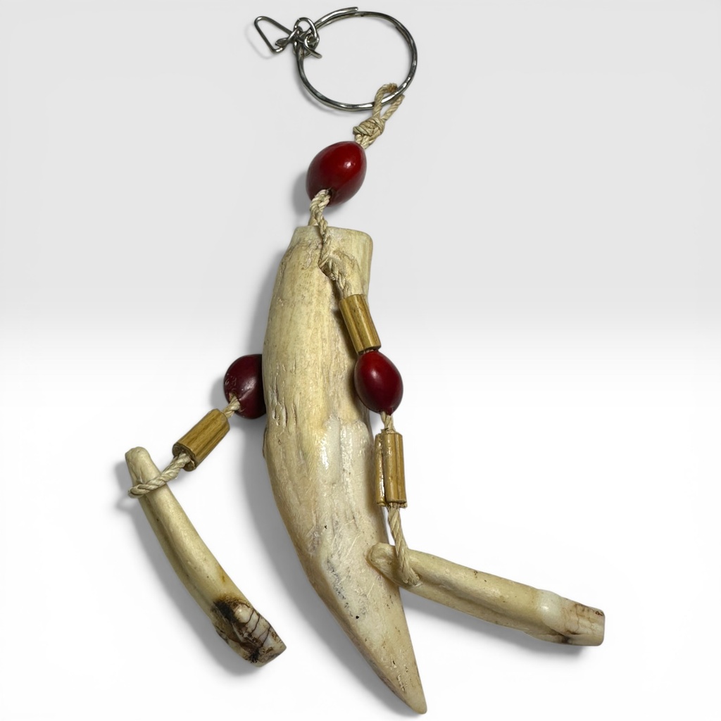 Llavero colmillo manao