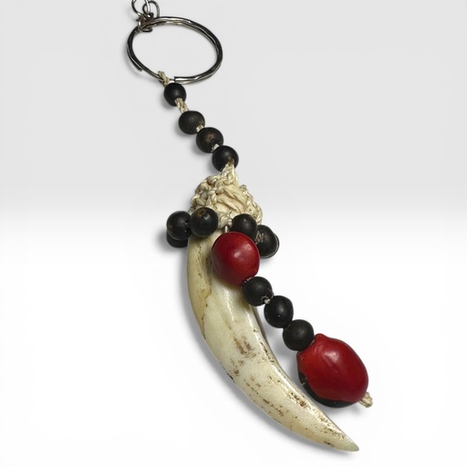 Llavero colmillo manao sencillo